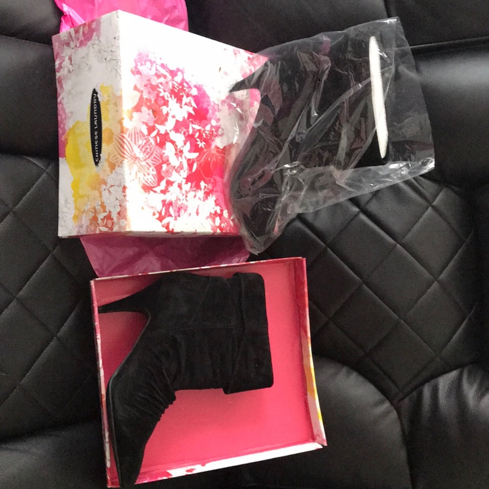 Bulk ankle boot